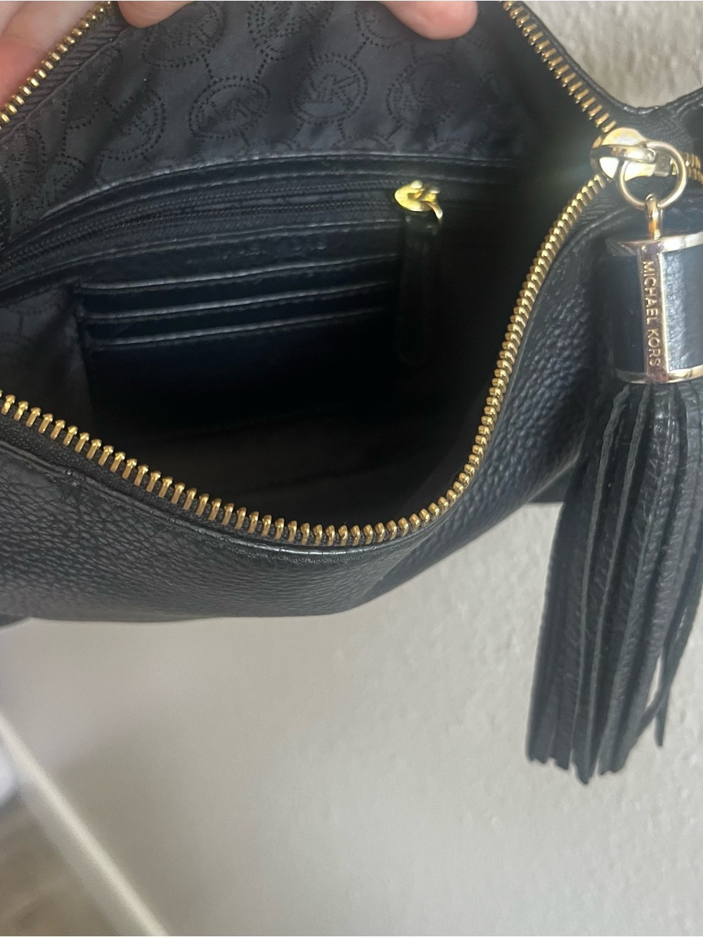 Michael Kors Black Pebbled Leather Shoulder Bag with Gold Chain Trim - Picture 5 of 14